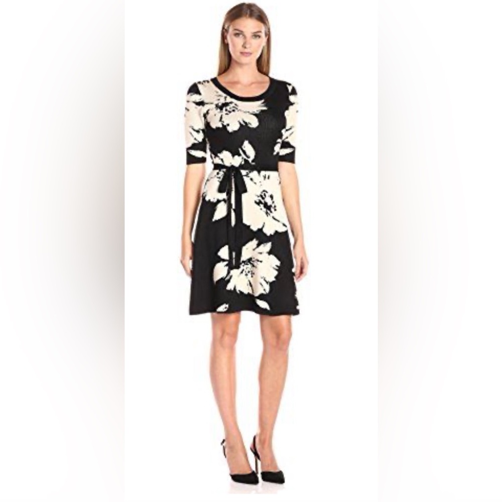 Gabby Skye Black and Cream Floral Midi Dress